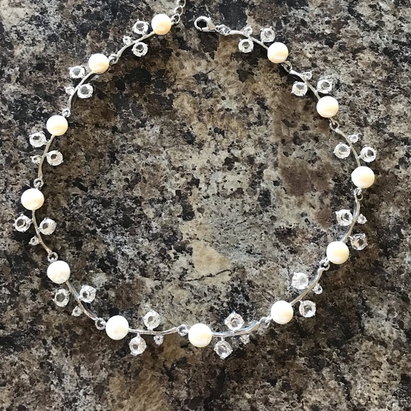 Silver and Pearl with Rhinestone Elegant Necklace - Picture 2 of 4